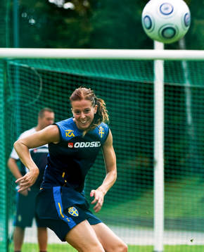 Lotta Schelin, Sverige