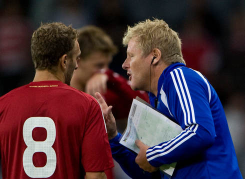 Dennis Rommedahl och Peter Bonde, assisterande