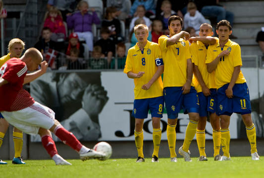 Mur, försvar, försvarsmur, frispark. Frv, Sebastian