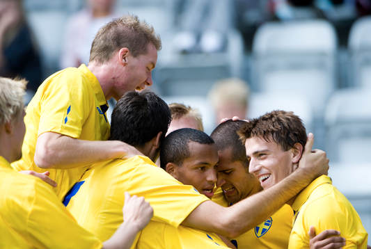 0-1 Emir Bajrami grattas av Marcus Nilsson, Marcus Olsson