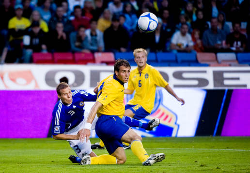 Johan Elmander, Sverige och Niklas Moisander, Finland