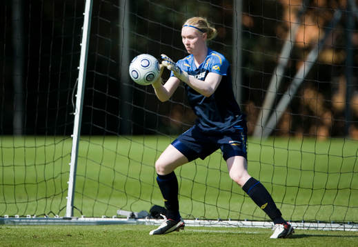 Hedvig Lindahl, målvakt