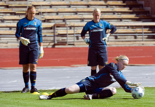 Hedvig Lindahl, målvakt, Ulla-Karin Rönnlund, målvakt