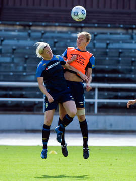 Victoria Sandell Svensson och Stina Segerström, Sverige