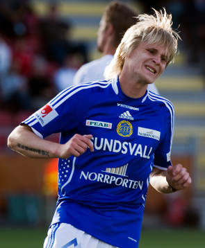 Bläddra bland fler bilder av Fotboll, Superettan, Assyriska - Sundsvall