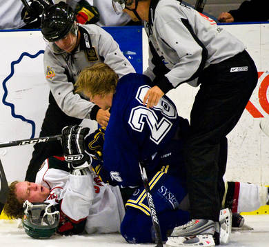 Martin Röjmark, Frölunda och Simon Önerud, HV71.
