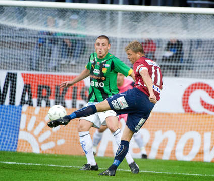 Marcus Allbäck, Örgryte. Calum Angus, GAIS