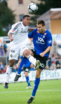 Nye brassen dos Santos nickduell med Tim Sparv