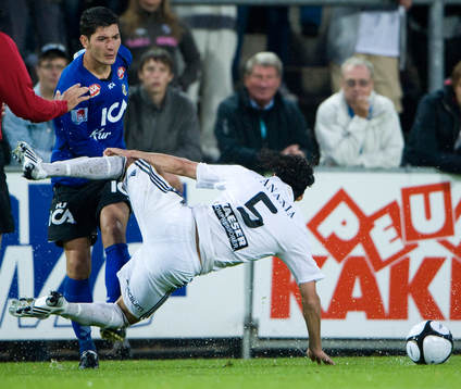 Upprinnelsen till bråket, Anel Raskaj får omkull Jorge