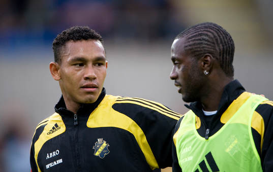 Antonio Flavio Aires dos Santos och Dulee Johnson