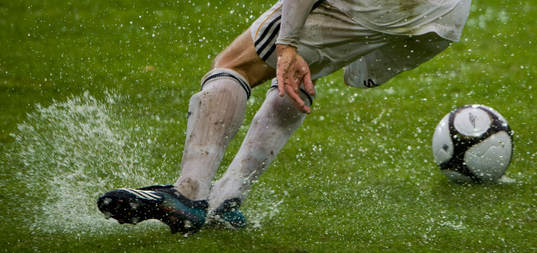 Regn, vatten, blött, skor, boll, genre