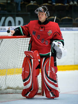 Roman Malek, Målvakt
