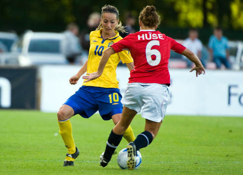 Kosovare Asllani, Sverige