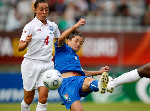 Patrizia Panico, Italien