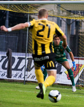 Jonas Henriksson, Häcken. Kristoffer Nordfeldt, målvakt,