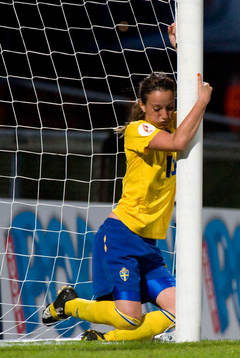 Kosovare Asllani, Sverige