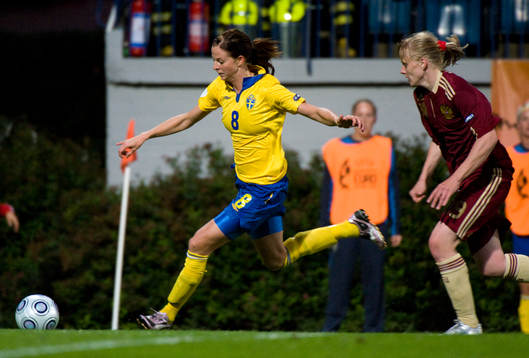Lotta Schelin, Sverige och Ksenia Tsybutovich, Ryssland