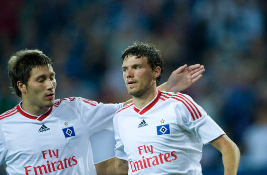 Mål, Marcus Berg som grattas av Tunay Torun
