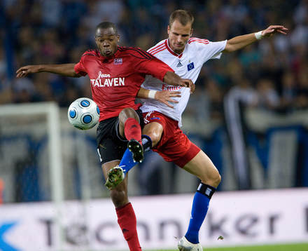 David Rozehnal, Hamburg och Hervé Bazile, Guingamp