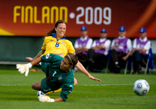 Lotta Schelin, Sverige 0-1 jubel