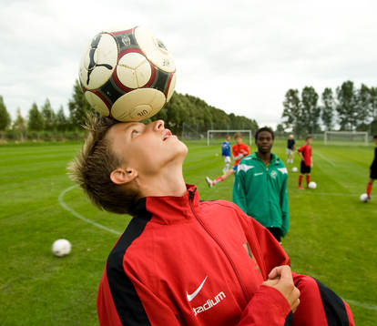 Bläddra bland fler bilder av Fotboll, P14, DM-läger