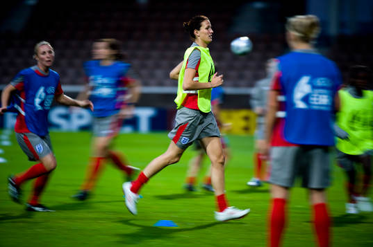 Jill Scott tränar