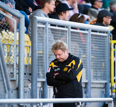 Peter Swärdh, tränare, Mjällby, blev uppvisad till