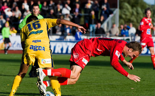 Antonio Rojas, Ängelholm och Marcus Ekenberg, Mjällby
