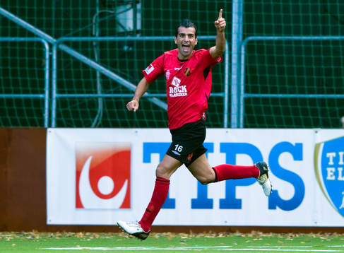 Özgür Yasar,  jubel