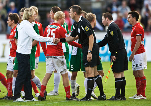 Tony Gustavsson, tränare, Hammarby tackar Daniel