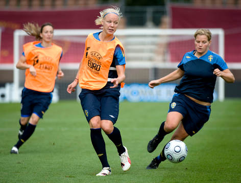 Caroline Seger och Sara Lindén