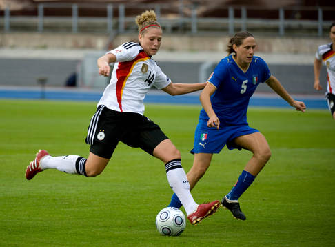 Kim Kulig, Tyskland mot Elisabetta Tona, Italien