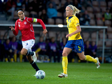 Caroline Seger, Sverige mot Ingvild Stensland, Norge