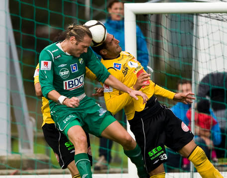 Daniel Åkervall, Ljungskile, Juan Robledo, Mjällby