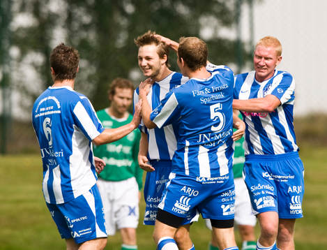 Sebastian Larsson, Marieholms IF, jubel