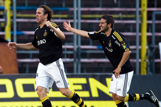 Nils-Eric Johansson och Gabriel Özkan, AIK, jubel