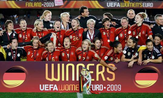 Tyskland, jubel. Lagbild, pokal