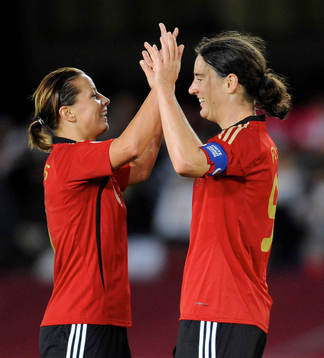 Inka Grings och Birgit Prinz, Tyskland, jubel