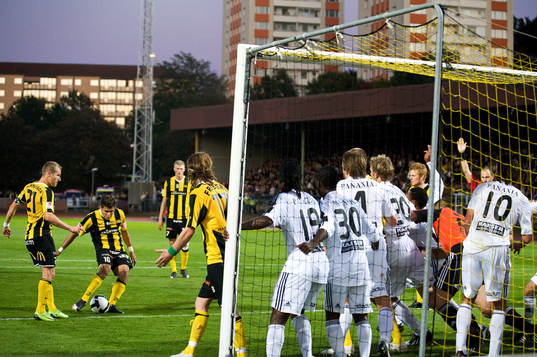 Indirekt frispark för Häcken, Paulinho, Häcken