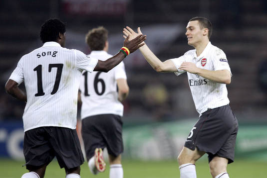 Thomas Vermaelen, glädje och jubel över 2-2, reducering