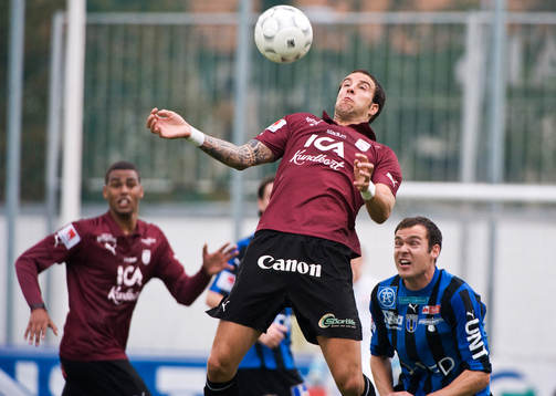 Bläddra bland fler bilder av Fotboll, Superettan, Qviding - Sirius