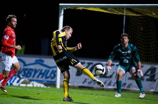 Jonas Henriksson, Häcken. Petter Wastå, målvakt, Kalmar