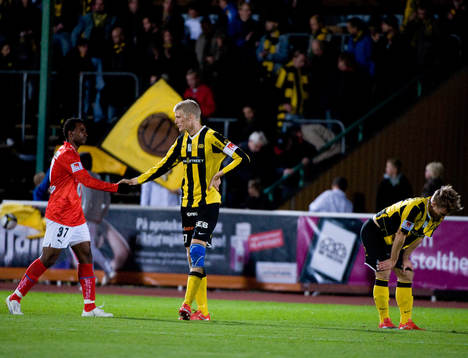 Tom Söderberg, Häcken, tackar Reinaldo José Zacharias,