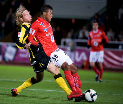Emil Wahlström, Häcken. Ricardo Santos, Kalmar