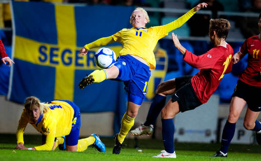 Linnéa Liljegärd, Sverige