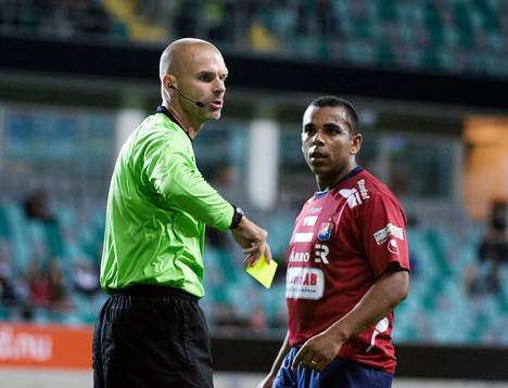 Domare Michael Lerjeus och Alvaro Santos, Örgryte