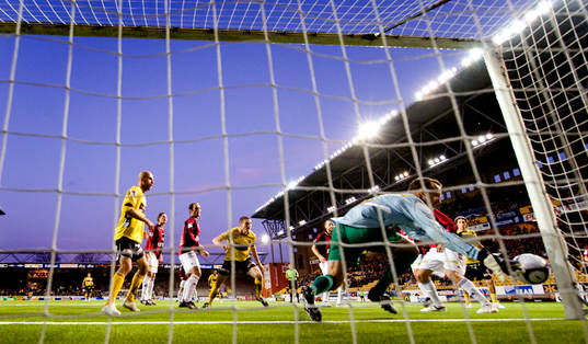 James Keene, Elfsborg, gör mål på Benny Lekström,