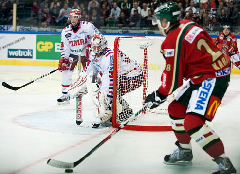 Andreas Karlsson, Frölunda. Anders Lindbäck, målvakt,