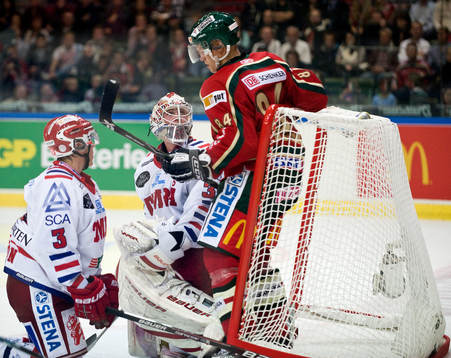 Patric Blomdahl, Frölunda. Anders Lindbäck, målvakt,