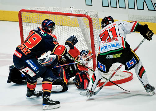 Peter Forsberg, Modo, gör matchavgörande 1-2 i